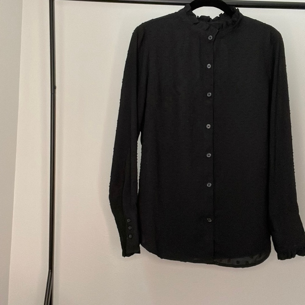 Banana Republic classic fit blouse